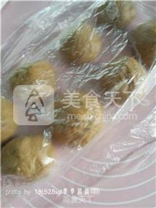 【致女性：美容养颜还补气血的小餐包】红糖餐包的做法步骤：5