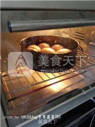 【致女性：美容养颜还补气血的小餐包】红糖餐包的做法步骤：8
