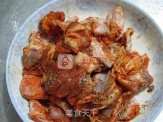 香草烤羊腩肉串的做法步骤：3