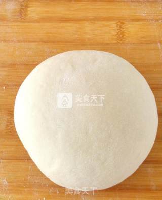 小狗啃骨头香肠面包的做法步骤：3