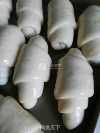 醇香浓厚的奶油卷的做法步骤：10