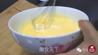 灵动美食/美味早餐土司黄瓜卷的做法步骤：1