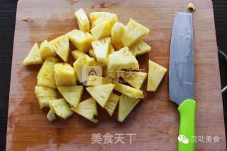 灵动美食/简单易做菠萝记之罐头的味道的做法步骤：1