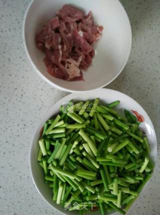蒜毫肉片的做法步骤：1