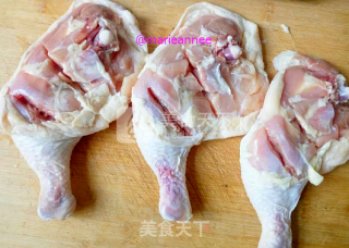 秘制烤大鸡腿的做法步骤：3