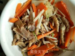 酸辣泡鸡脚的做法步骤：7
