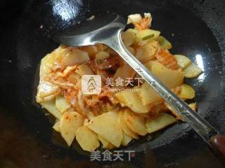 泡菜炒土豆的做法步骤：4