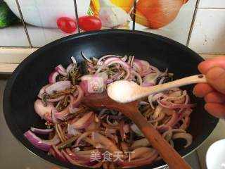 洋葱炒鳝丝的做法步骤：7