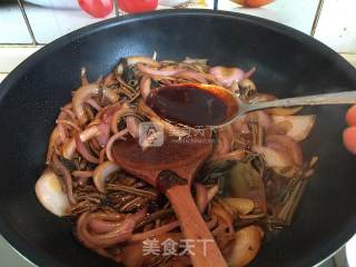 洋葱炒鳝丝的做法步骤：11