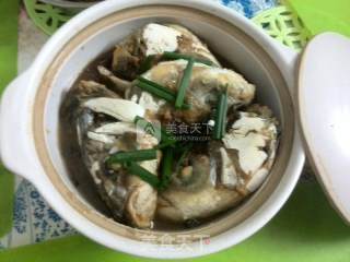 砂锅鱼头的做法步骤：7
