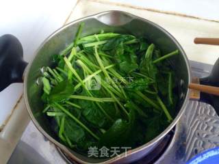 炝菠菜的做法步骤：3