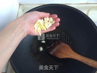 黄瓜玉米炒鸡丁的做法步骤：5
