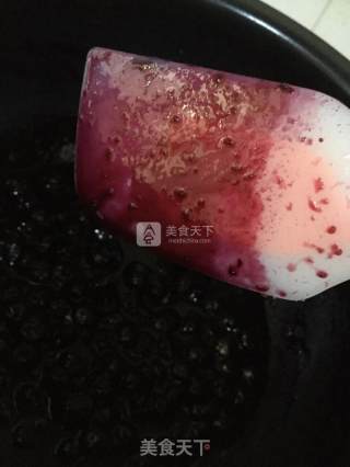 蓝莓酱的做法步骤：3