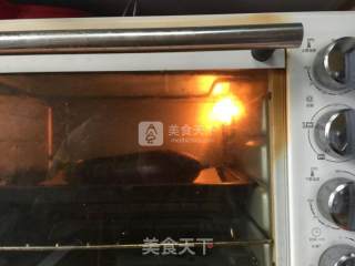 蒜末肉泥烤茄子的做法步骤：2