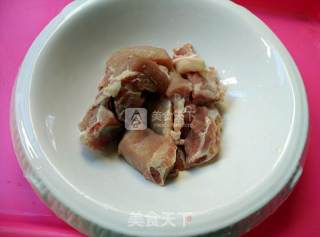 排骨甲鱼汤的做法步骤：2