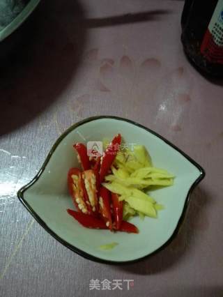 蒜香豆腐干肉片的做法步骤：3