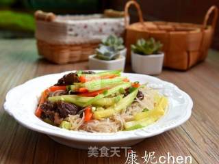 牛肉炒米粉的做法步骤：7