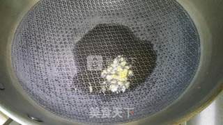 芦笋虾仁滑蛋的做法步骤：5