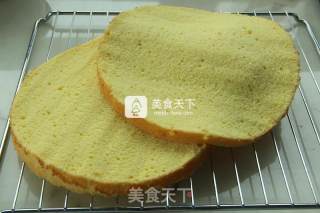 酸奶慕斯蛋糕的做法步骤：1