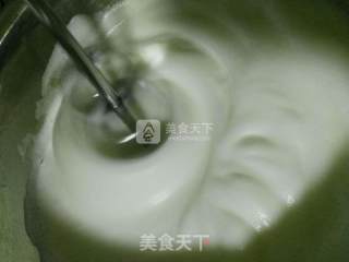 香草芒果流心蛋糕的做法步骤：4