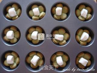 抹茶花朵饼干的做法步骤：11
