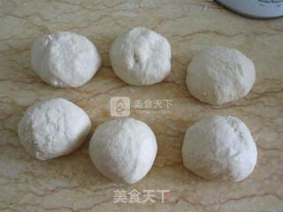 红豆花式面包的做法步骤：6
