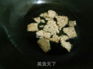 茄汁锅粑虾仁的做法步骤：2