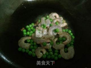 茄汁锅粑虾仁的做法步骤：4