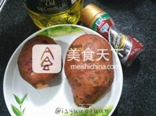 香烤黑椒红薯条的做法步骤：1