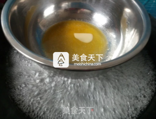 草莓班戟的做法步骤：2
