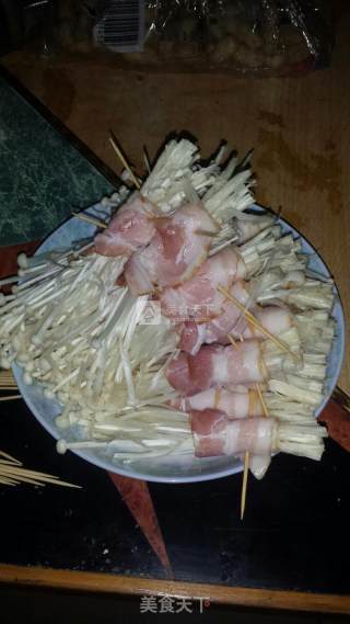 培根金针茹卷的做法步骤：2