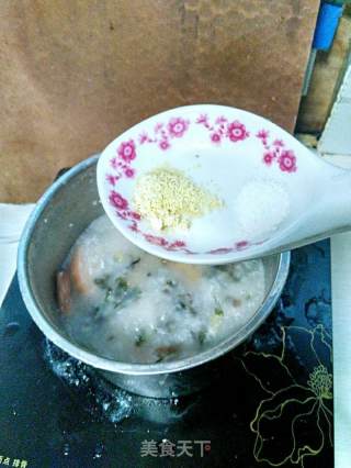 紫菜鲜虾粥的做法步骤：9