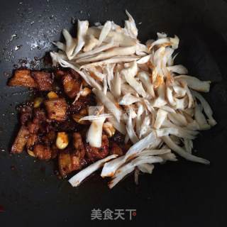 干锅杏鲍菇的做法步骤：6