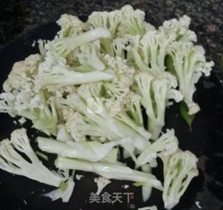辣炒菜花的做法步骤：1