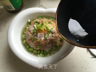 咸蛋蒸肉饼的做法步骤：10