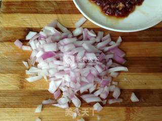 串茄牛肉焗饭的做法步骤：2