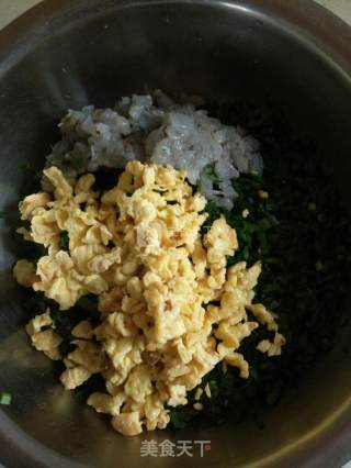 韭菜鸡蛋虾仁饺儿的做法步骤：1