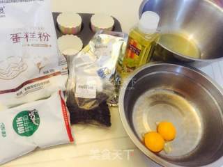 巧克力纸杯蛋糕的做法步骤：1