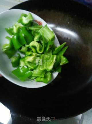 辣子鸡蛋的做法步骤：3