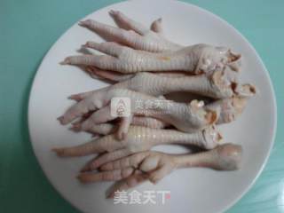 酱香烤鸡爪的做法步骤：1