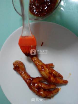酱香烤鸡爪的做法步骤：5