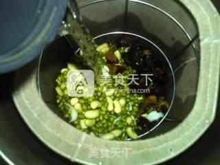 红枣百合绿豆豆浆的做法步骤：7