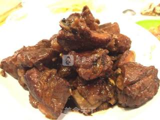 传统口味的红烧排骨的做法步骤：3