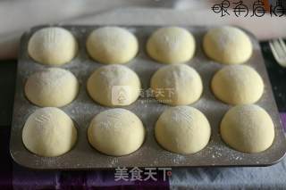 牛奶豆沙面包的做法步骤：6
