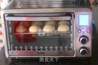 牛奶豆沙面包的做法步骤：7