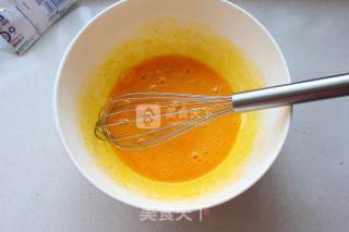 诱惑难挡——芒果千层蛋糕的做法步骤：2