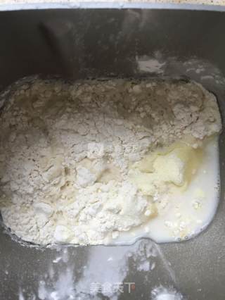 挤挤小面包的做法步骤：1