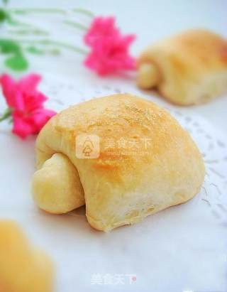 鲜奶油面包的做法步骤：1