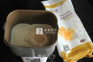 充满春天气息的早餐——彩色斑纹吐司的做法步骤：1