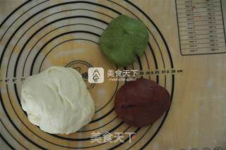 充满春天气息的早餐——彩色斑纹吐司的做法步骤：3
